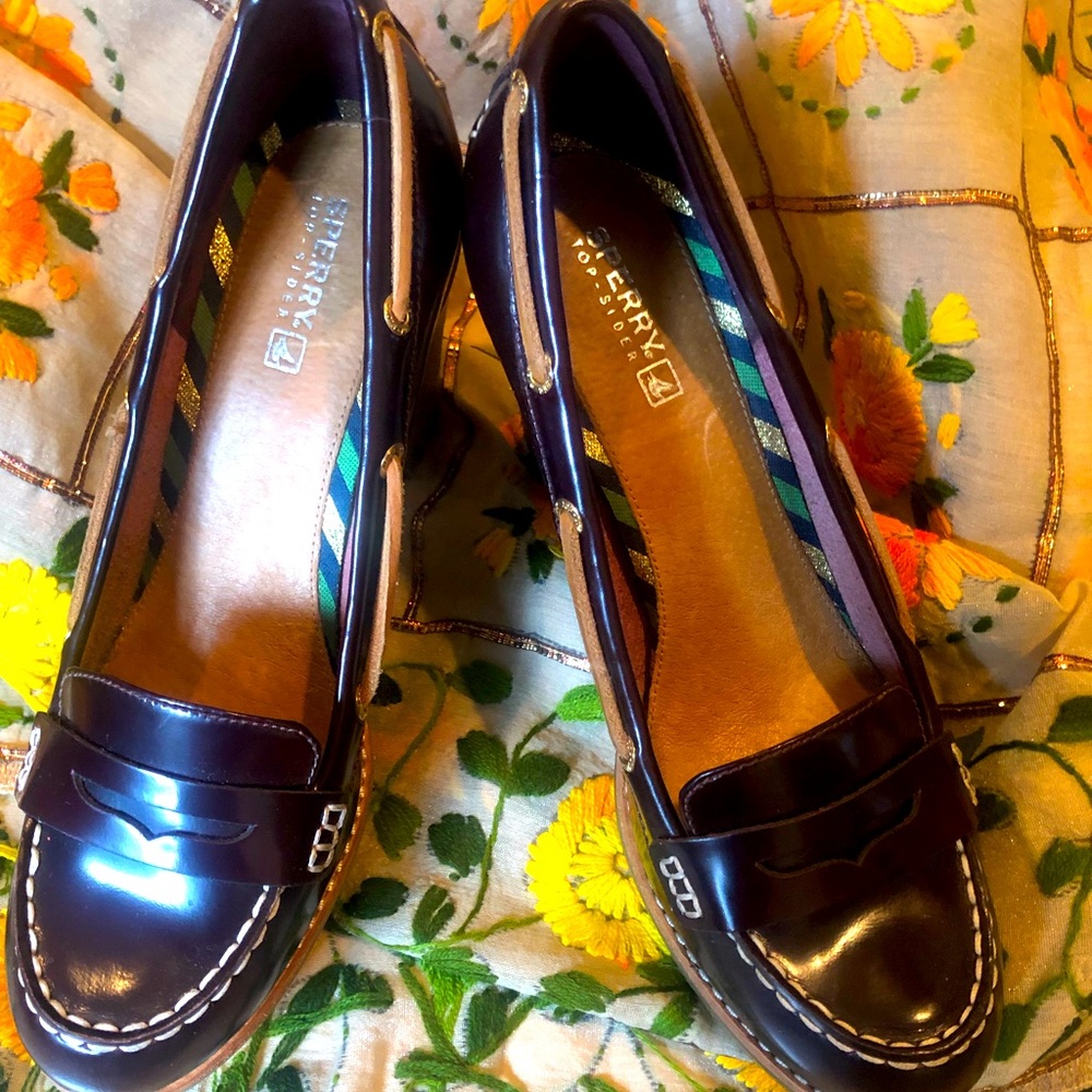 Gorgeous Sperry Topsider block heel shoes size - 8M for sale !!